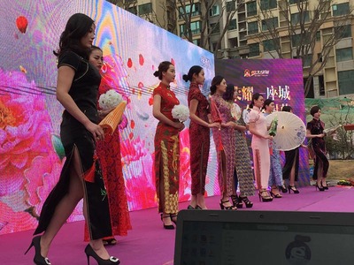 創(chuàng)新引領(lǐng)風(fēng)尚 甘肅制高點廣告裝飾，打造蘭州慶典活動新標(biāo)桿